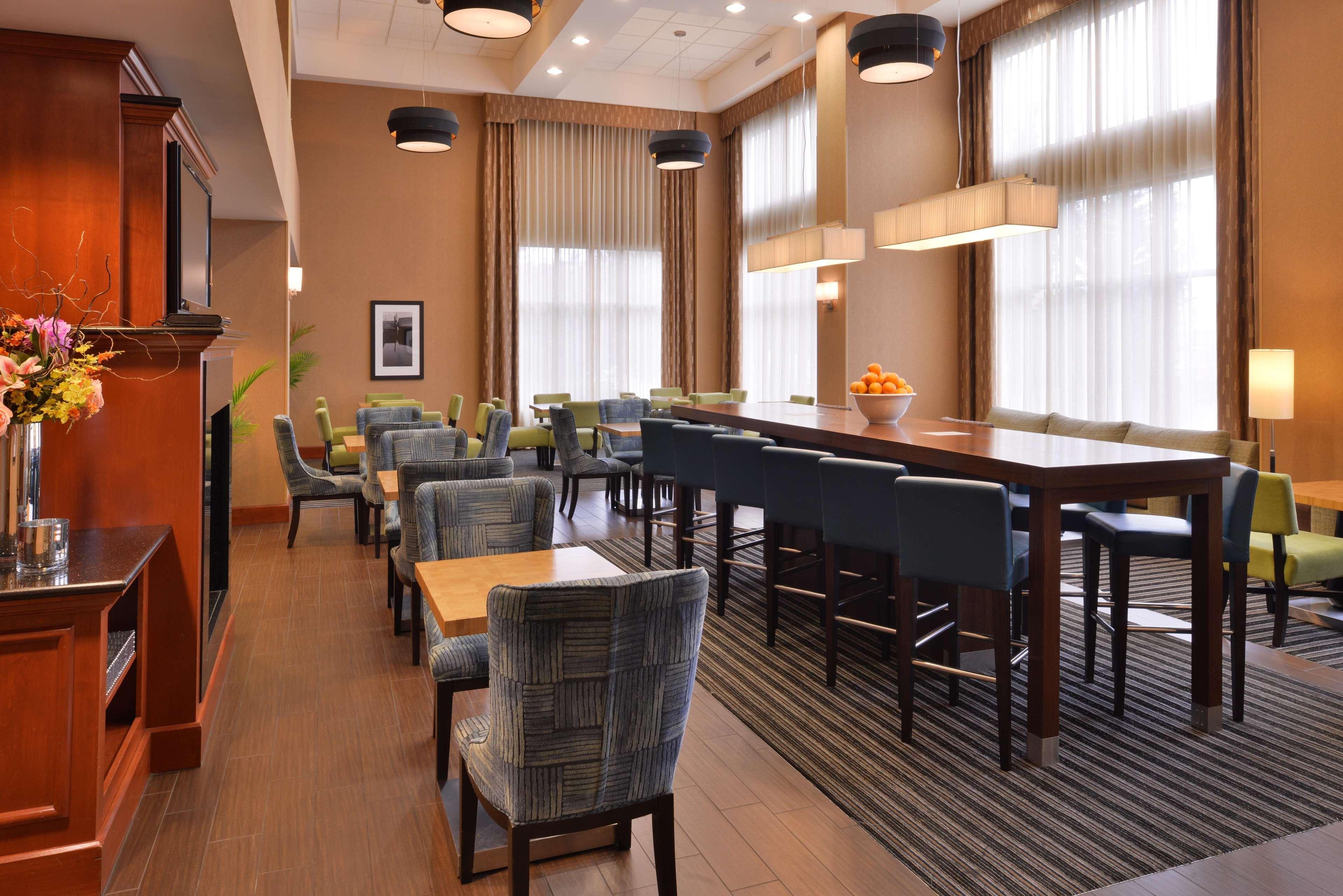 Hampton Inn & Suites Tacoma Esterno foto