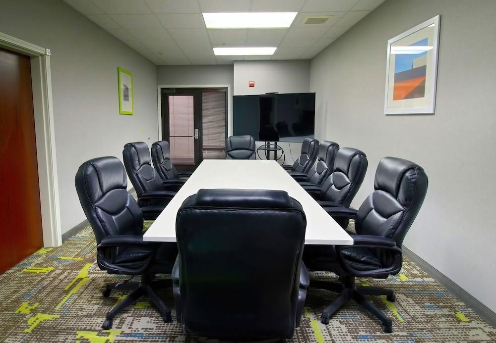 Hampton Inn & Suites Tacoma Esterno foto
