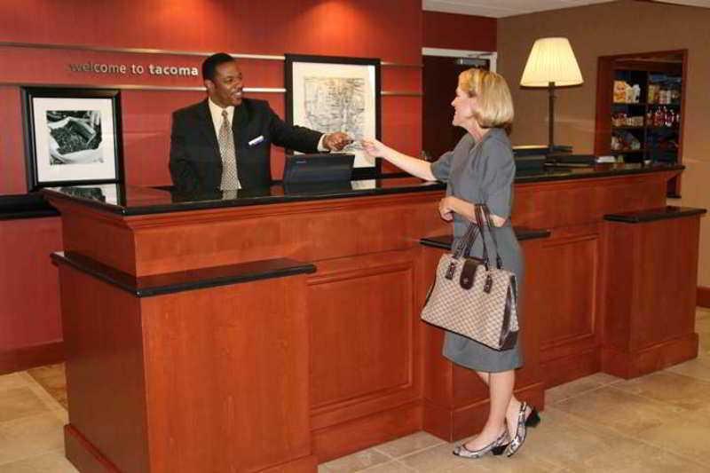 Hampton Inn & Suites Tacoma Esterno foto